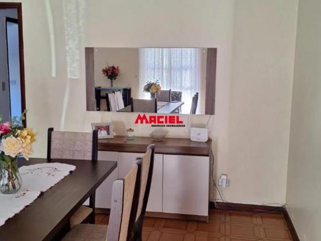 Casa Parque Industrial 203 m² 4 dorm. Edícula R$ 841 mil