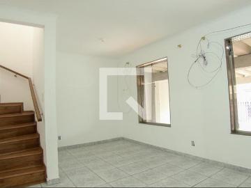 Praça Vinte e Um de Março - Garagem, Sauna