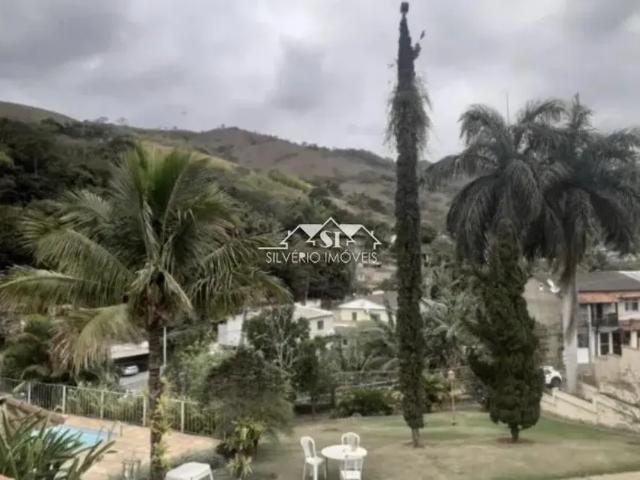 Casa Paty do Alferes, Centro