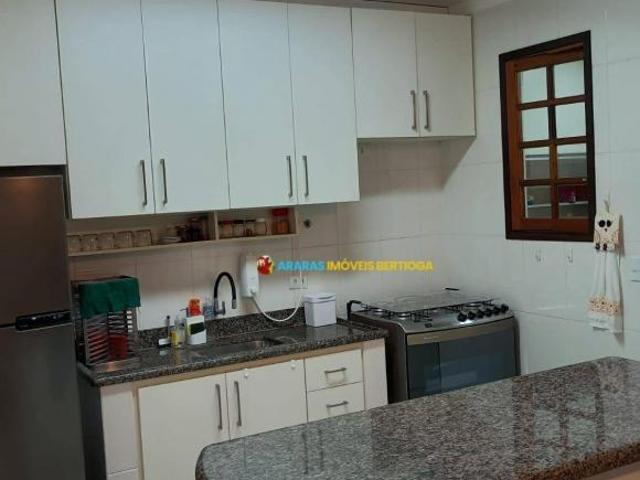 Casa Pé na Areia com 3 Dormitórios Sendo 2 Suítes em Bertioga SP por R$ 1.200.000,00