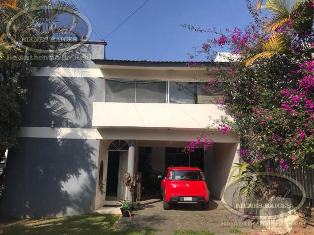 Casa Pedregal de las Animas