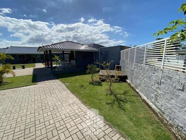 Casa perto do mar, sozinha no terreno, baln Canoas