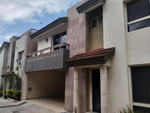 Casa Petrolera