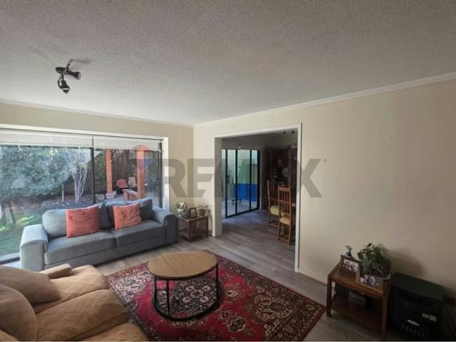 Casa peñalolén excelente condominio | 5 dormitorios por 9700.00 en Peñalolén