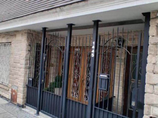Casa PH en alquiler en Lanus Este