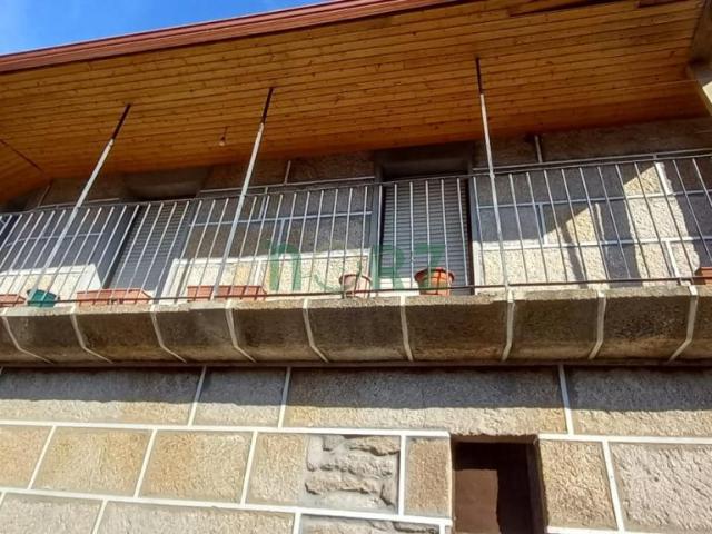 CASA PIEDRA CON FINCAs ARNOIA