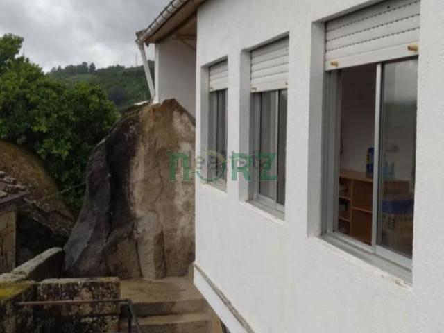 CASA PIEDRA CON VISTAS