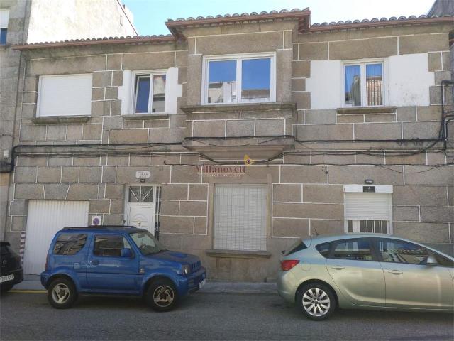 CASA PIEDRA, DE 3 VIVIENDAS ALQUILADAS