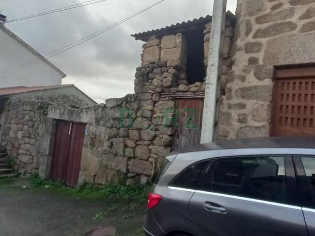 CASA PIEDRA SAN CIBRAO VIÑAS