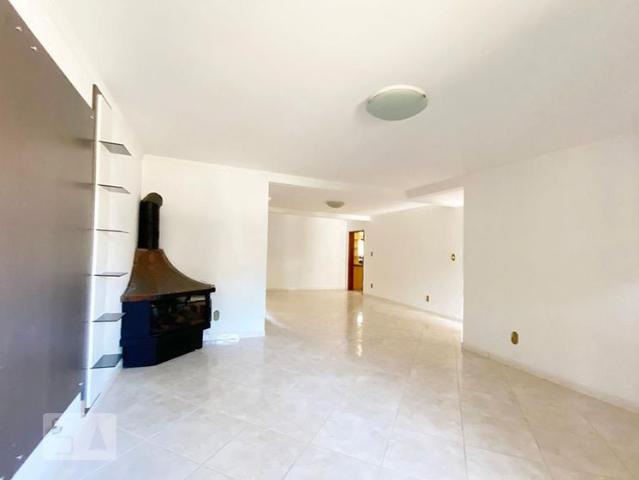 Casa, Pinheiro, 3 Quartos, 239 m2 São Leopoldo