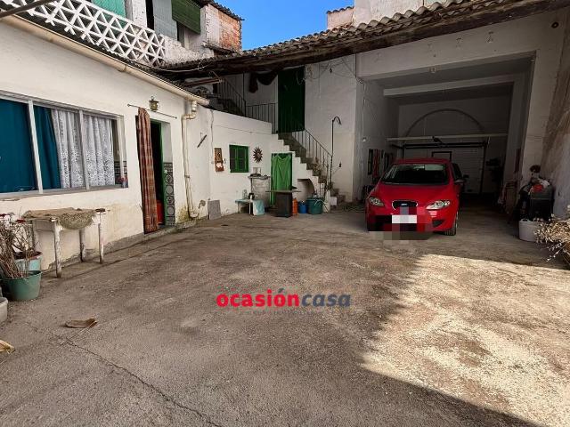 CASA + PISO DE 2 PLANTAS Y COCHERA A LA VENTA
