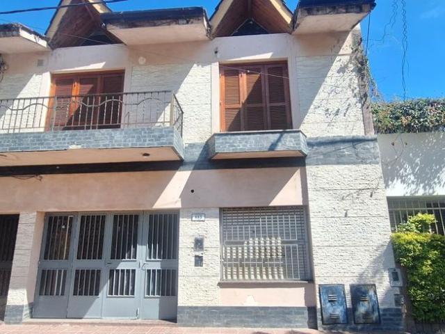 CASA PLANTA ALTA DE 2 DORMITORIOS