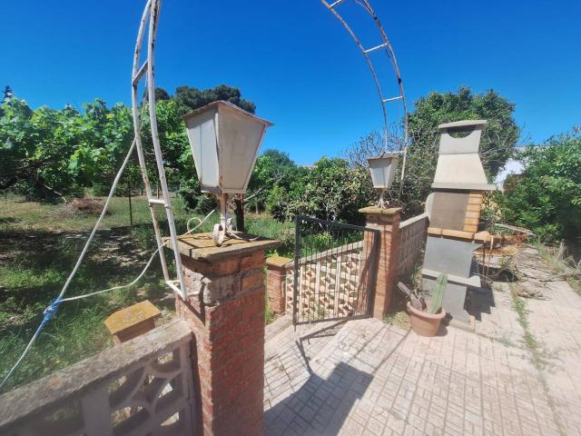 CASA PLANTA BAJA CON TERRENO EN LA APARECIDA. A REFORMAR
