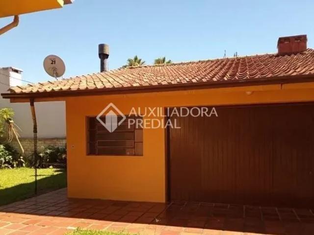 Casa 3 quartos Plana no Centro de Campo Bom