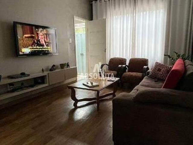 Casa plana a venda no bairro Arcádia