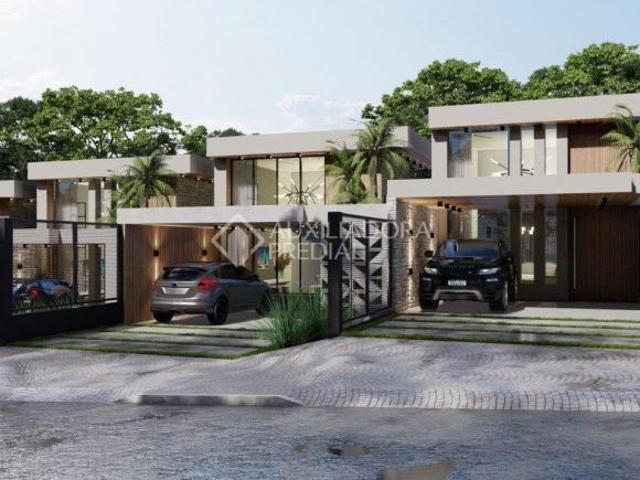 Casa plana 3 dormitórios sendo 3 suítes no Bairro Hamburgo Velho em Novo Hamburgo