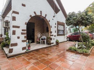 Casa Praça Chopin IAPI Passo da Areia