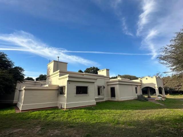 Casa Premium en El Hornero Hoggins 4.800 m de Parque Piscina