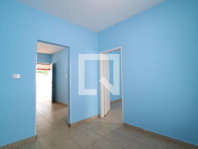 Casa, Pres. Roosevelt, 2 Quartos, 70 m2 Uberlândia
