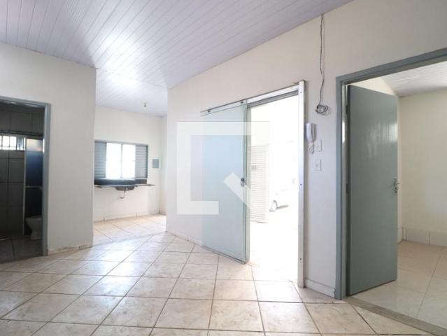 Casa, Pres. Roosevelt, 2 Quartos, 76 m2 Uberlândia
