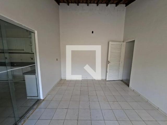 Casa, Pres. Roosevelt, 4 Quartos, 50 m2 Uberlândia