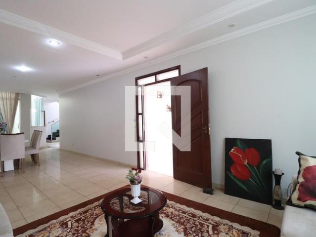 Casa, Pres. Roosevelt, 7 Quartos, 456 m2 Uberlândia