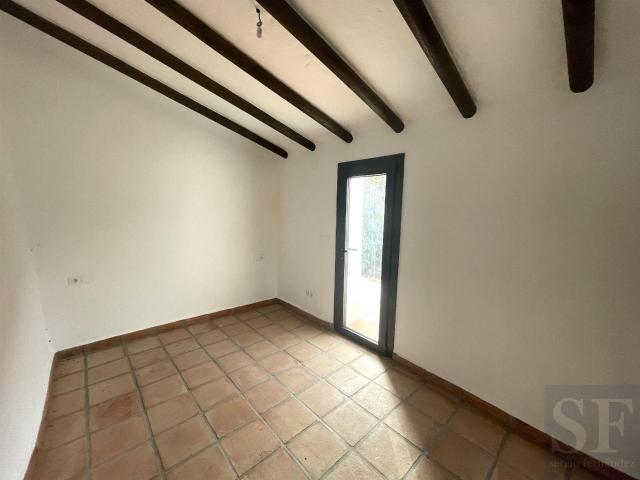 Casa principal: 1 dormitorio doble | 1 baño equipado | Cocin. 70m² Sayalonga