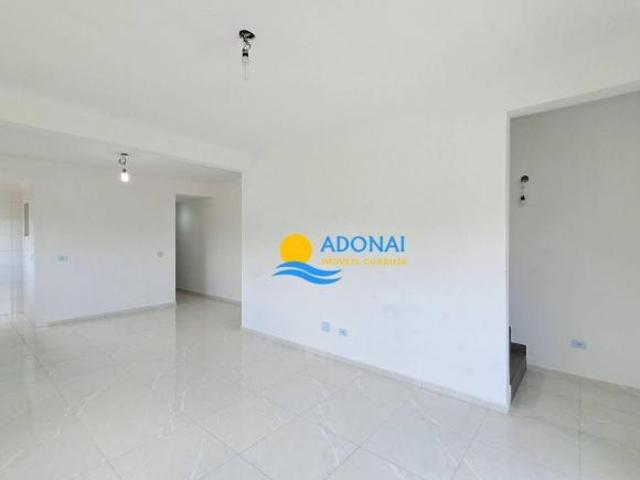 Casa próximo à praia com sacada — Enseada — Guarujá