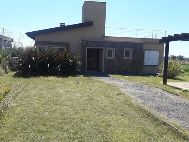 Casa Quinta con arroyo privado, vista laguna Lobos