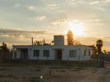 Casa Quinta Moderna Con Pileta En Albardón – Terreno De 1025 M²
