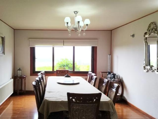 CASA Quilquilco / Pasaje Aniceto Ampuero | 4 dormitorios por 1490000. 00 en Castro