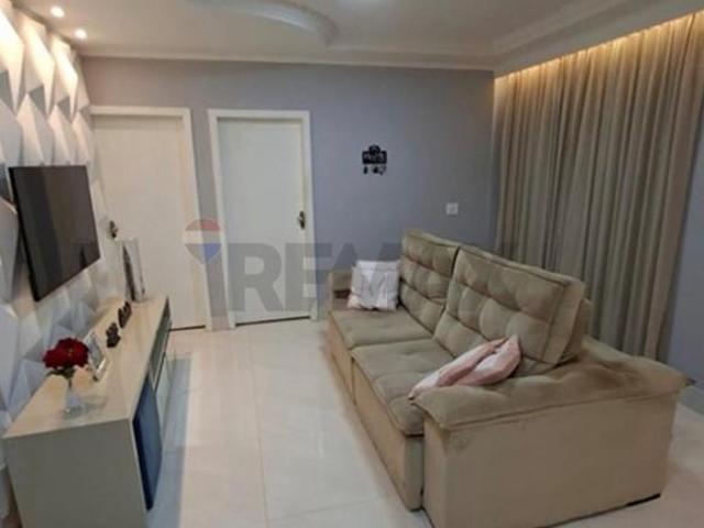 Casa QNN 3, Ceilândia Norte, 250m² de lote, 3 quartos e 2 apartamentos de renda