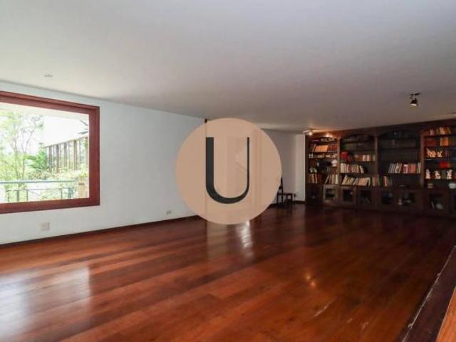 Casa Rua Fechada 1.276 M² de Terreno Cidade Jardim