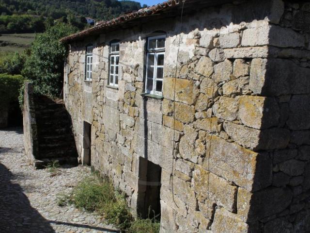 Casa Rústica com terreno Ribeira de Pena