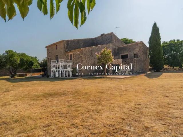 Casa rústica con balcón en alquiler en Rupià