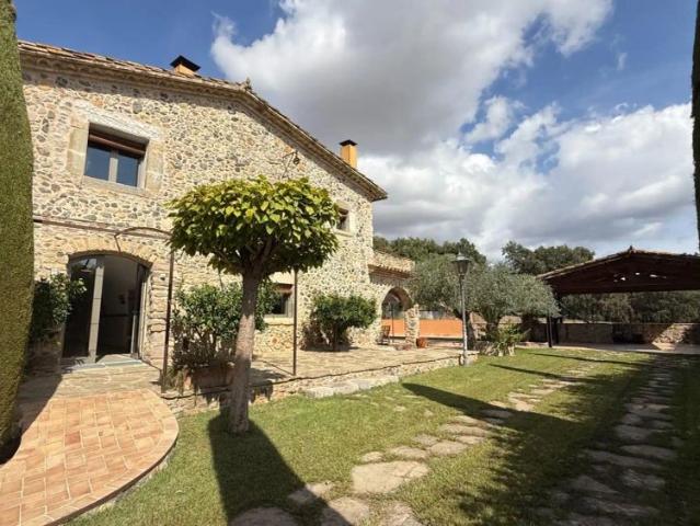 Casa rústica con piscina en alquiler en Carrer Carrer Sadurní Pagès