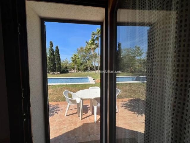 Casa rústica con piscina en alquiler en Muro