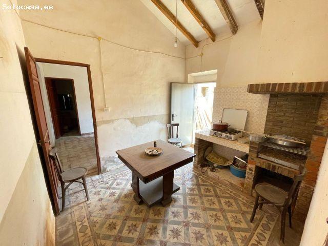 ?Casa rústica con terreno en plena naturaleza?