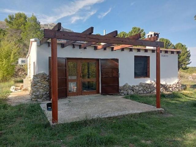 Casa rústica, Confrides