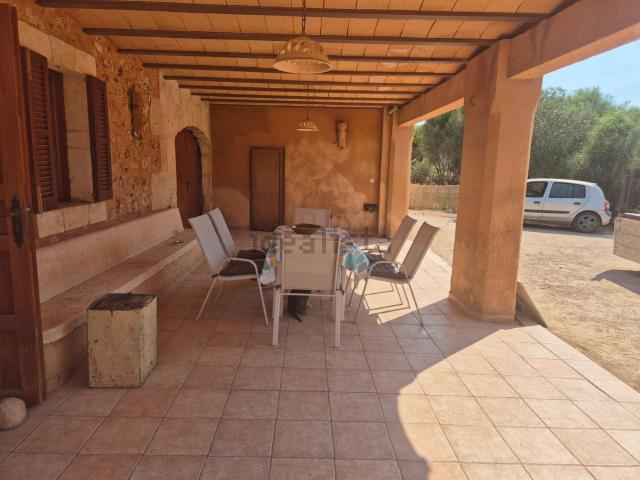 Casa rústica, Campos