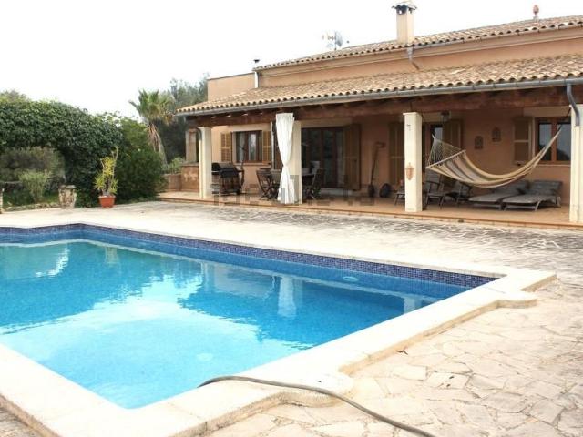 Casa rústica, Campos