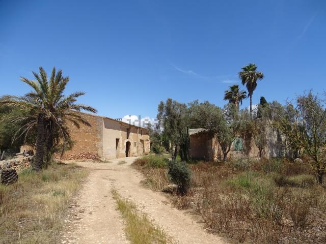 Casa rústica, Campos