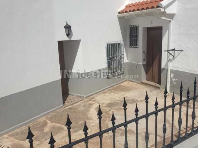 Casa rústica, Caniles