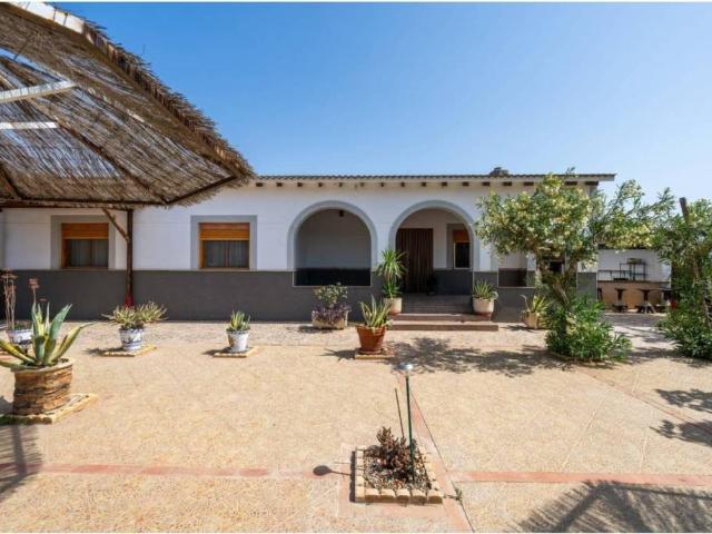 Casa rústica / Caserío en Venta en Tabernas