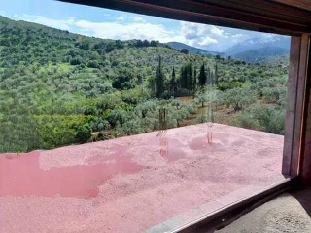 Casa rústica / Caserío en Venta en Tolox