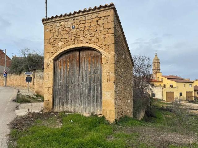 Casa rústica / Caserío en Venta en Torre del Compte