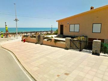 Casa rústica / Caserío en Venta en Torrevieja