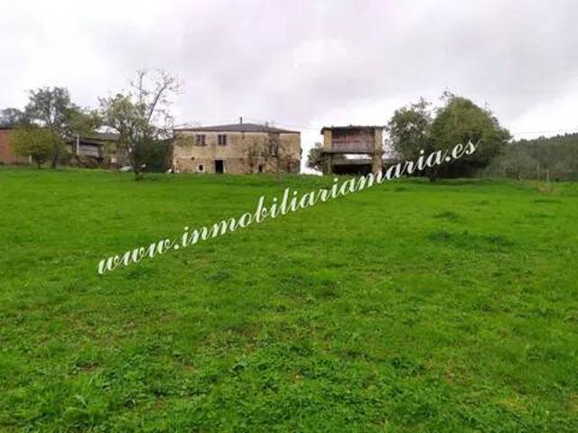 Casa rústica / Caserío en Venta en Trabada