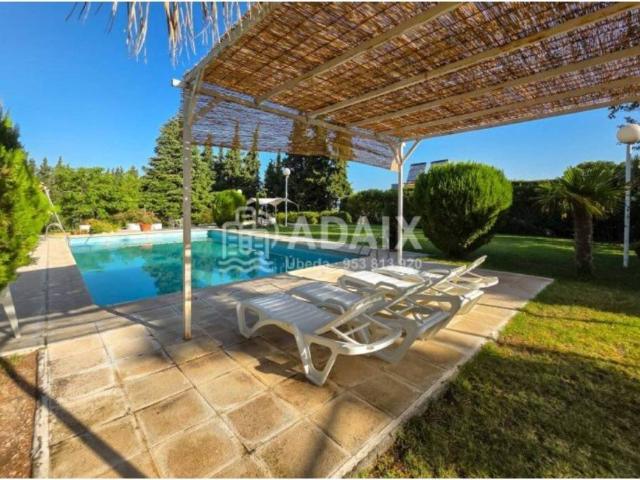 Casa rústica / Caserío en Venta en Úbeda