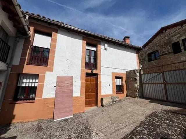 Casa rústica / Caserío en Venta en Valderredible